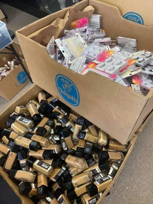 Cosmetic pallets - Image 10